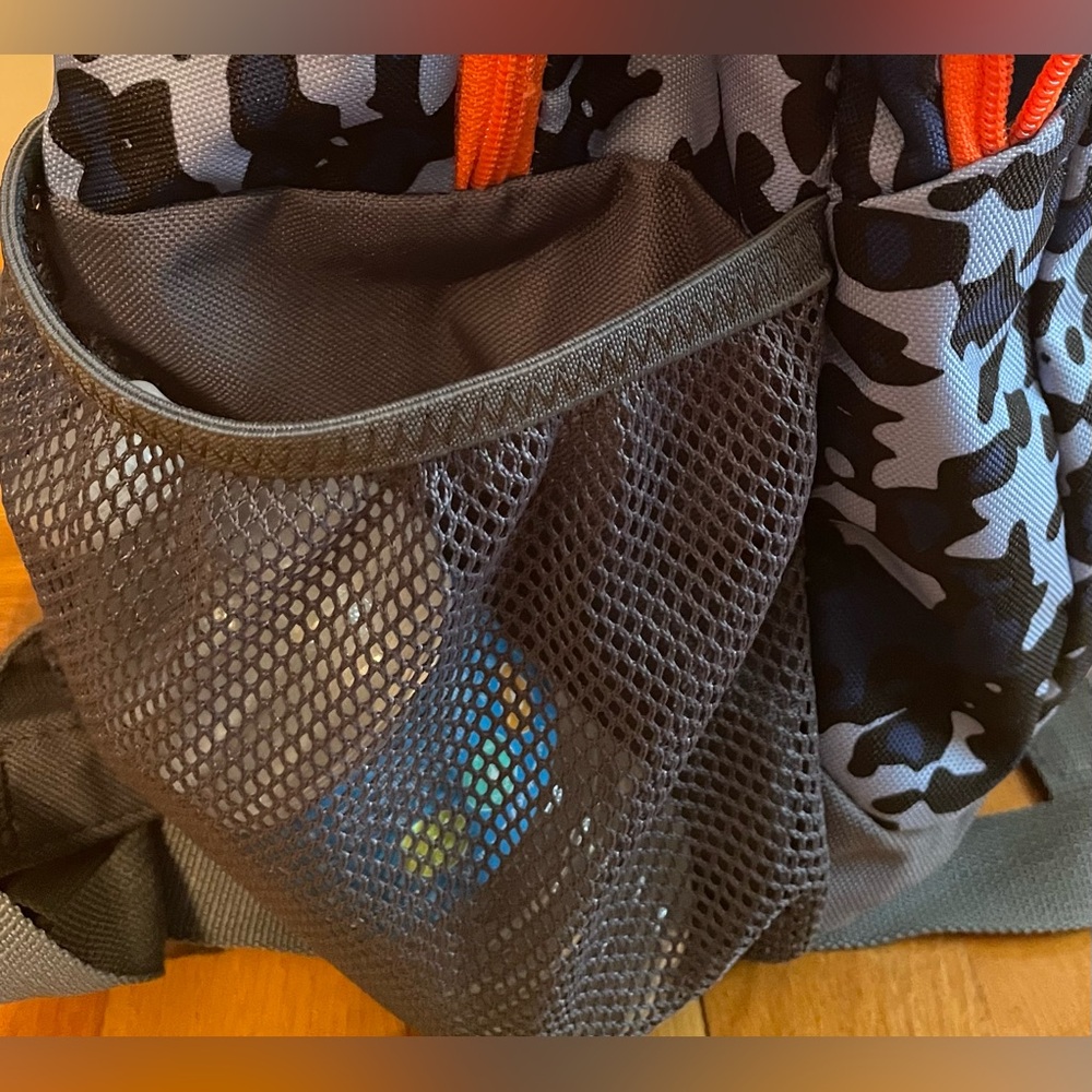 BACKPACK - Picture 6 of 8